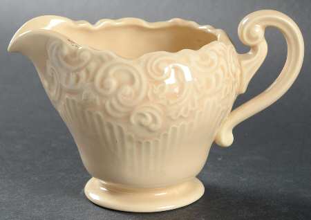 Victoria Ivory Creamer