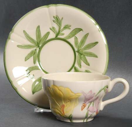 Wildflower Flat Cup & Saucer Set