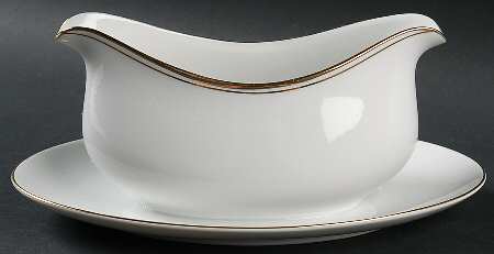 Argent Gravy Boat with Attached Underplate