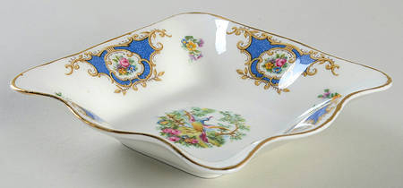 Broadway Medium Blue Nut Dish