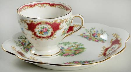 Broadway Maroon Dessert Plate & Cup Set