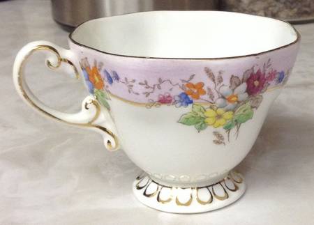 V2530 Footed Cup