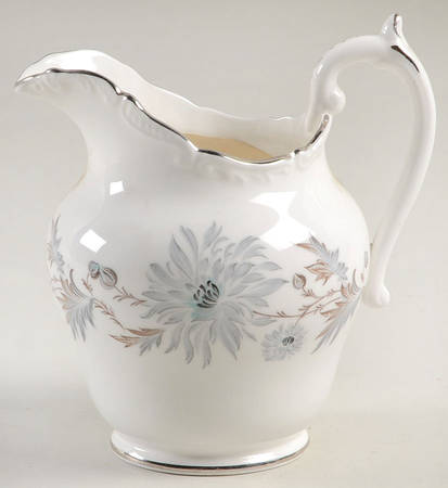 Mayfair (Flowers, Platinum Trim) Creamer