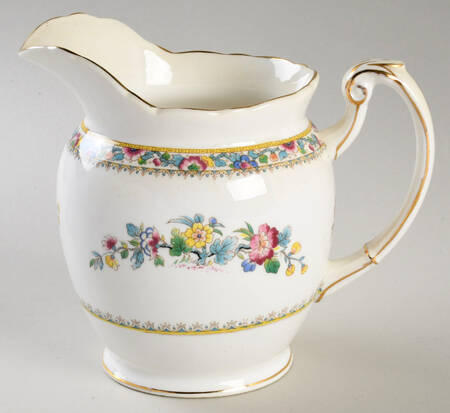 Ming Rose 16 Oz Pitcher