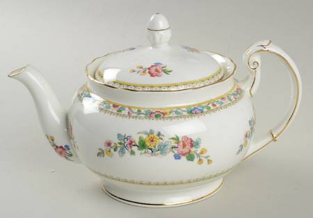 Ming Rose Small Teapot & Lid