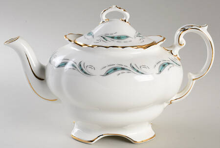 Pine Spray Teapot & Lid