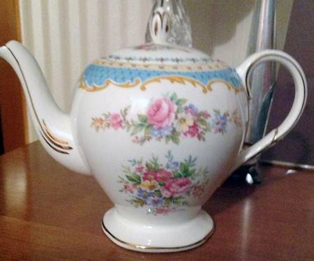 Windsor Blue Teapot & Lid