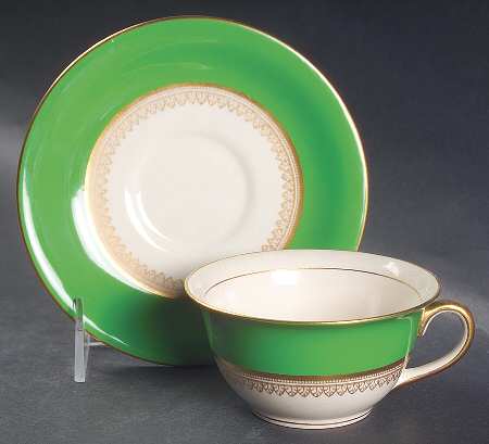 5973 Green Flat Cup & Saucer Set