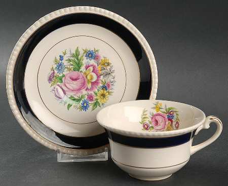 FON19 Flat Cup & Saucer Set