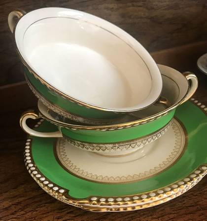 5973 Green (Scalloped) Footed Cream Soup Bowl & Saucer Set