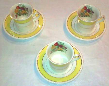 FON33 Flat Cup & Saucer Set
