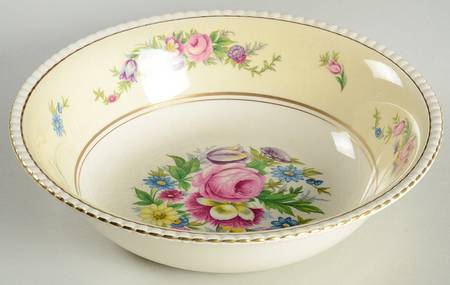 Hampton Court 8" Round Vegetable Bowl