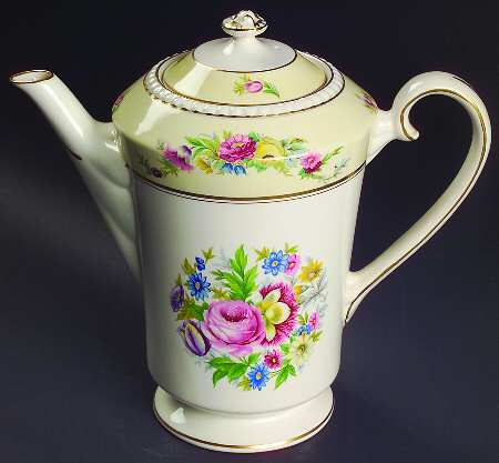 Hampton Court Coffee Pot & Lid