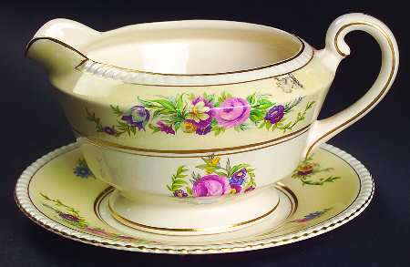 Hampton Court Gravy Boat & Underplate