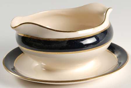 Imperial Gravy Boat with Attached Underplate