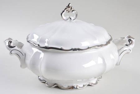 Antoinette Round Covered Vegetable