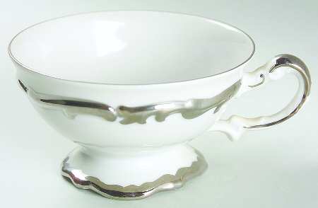Antoinette Footed Cup