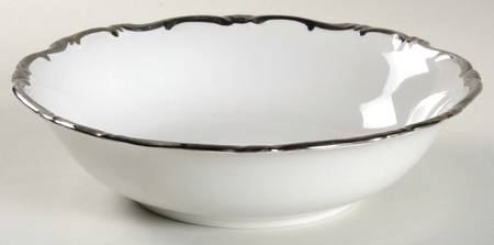 Antoinette 9" Round Vegetable Bowl