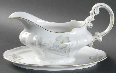 Morning Glory Gravy Boat with Attached Underplate