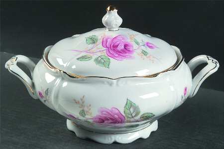 Moonglow Round Covered Vegetable