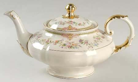 Aida (Gold Verge & Trim) Teapot & Lid