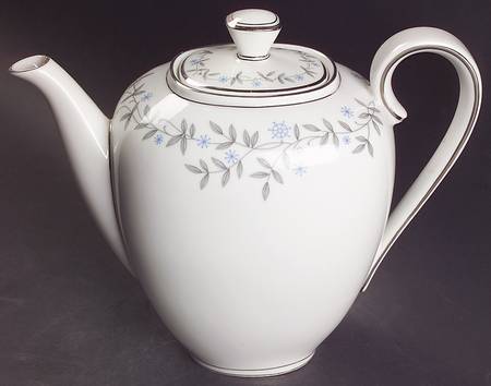 Arietta Coffee Pot & Lid