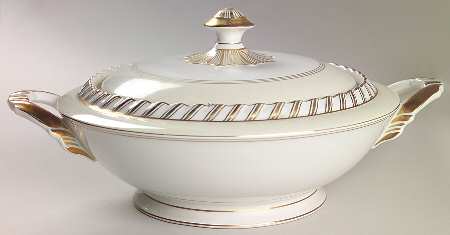 Baronial (White Center) Round Covered Vegetable