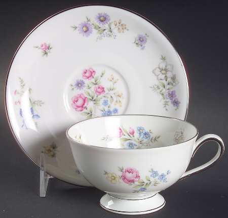 Bouquet Footed Cup & Saucer Set