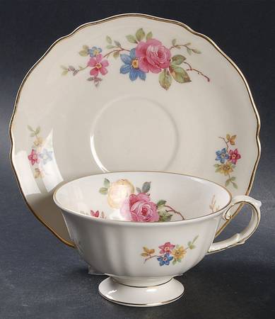 Carmen Cream Footed Cup & Saucer Set