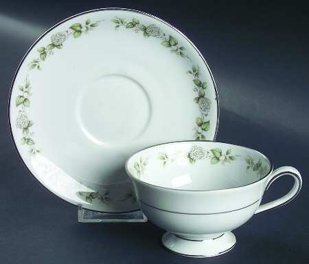 Cindy Footed Cup & Saucer Set