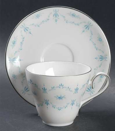 Concerto Flat Cup & Saucer Set