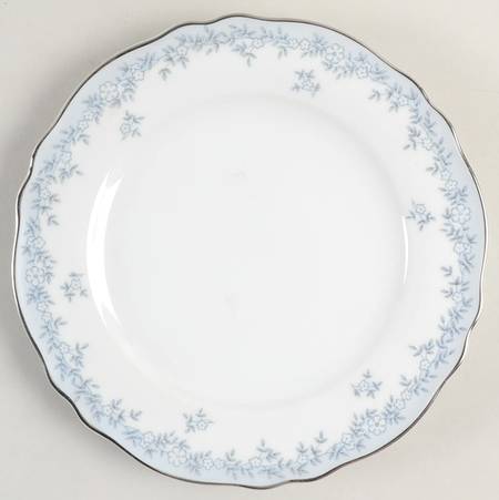 Delphine Salad Plate