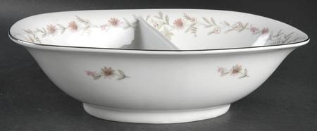 Fascination 10" Oval Divided Vegetable Bowl