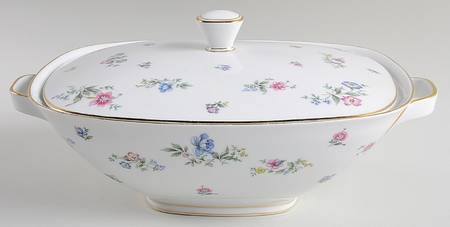 Fleurettes Oval Covered Vegetable
