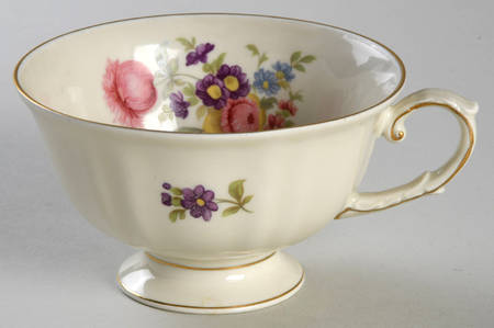 Floria (Cream Background) Footed Cup