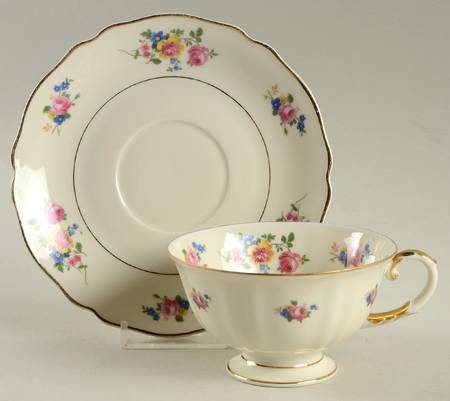 Tosca Footed Cup & Saucer Set