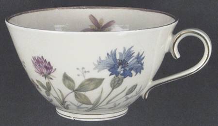 FR53 Footed Cup