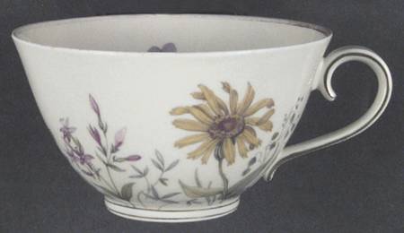 FR53 Footed Cup
