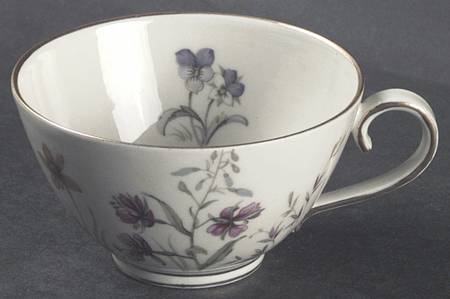 FR53 Footed Cup