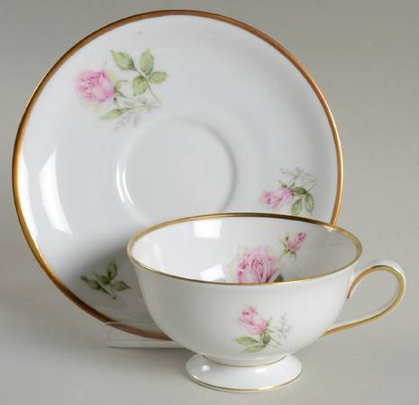 Footed Cup & Saucer Set