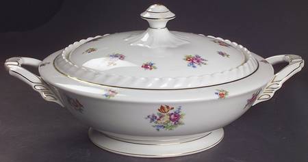 Gretchen Round Covered Vegetable