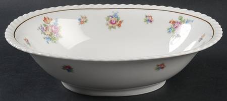 Gretchen 9" Oval Vegetable Bowl