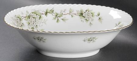 Hawthorn 10" Oval Vegetable Bowl