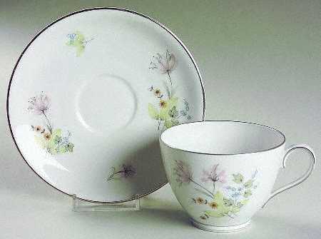 Hermosa (Platinum Trim) Footed Cup & Saucer Set