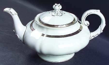 La Duchesse Teapot & Lid