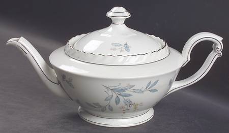 Laurel Oak Teapot & Lid