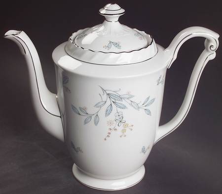 Laurel Oak Coffee Pot & Lid