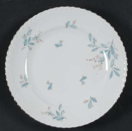 Laurel Oak Luncheon Plate