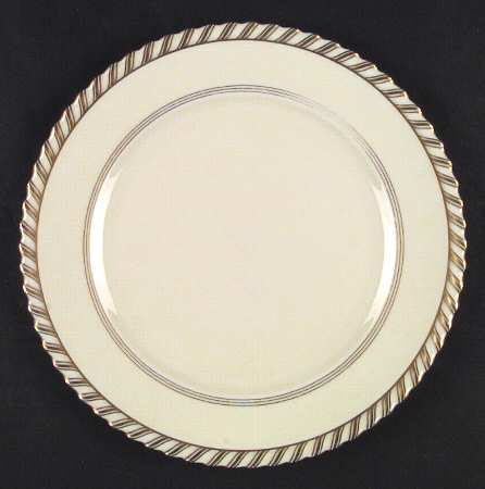 La Princesse (Cream Background) Dinner Plate