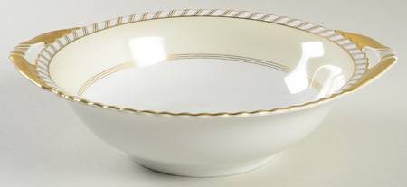 La Princesse (Cream Background) 9" Round Vegetable Bowl